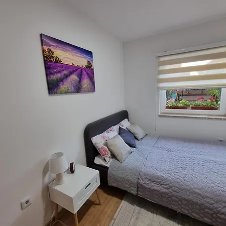 Apartment Lovely